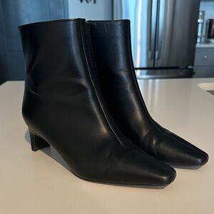 Banana Republic Black Leather Ankle Booties